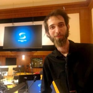 Nitzan Sagie (Freddie Hangoler)